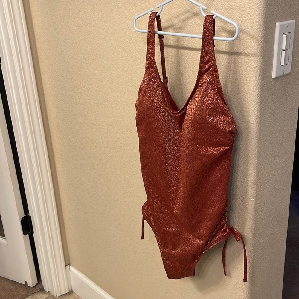 Juniors Metallic side-cinch one piece Swimsuit